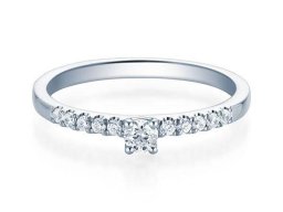 brillant  solitar mit seitlichem besatz weissgold